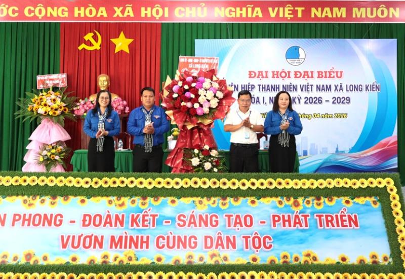 HỘI LIÊN HIỆP THANH NIÊN VIỆT NAM XÃ LONG KIẾN ĐỀ RA 11 CHỈ TIÊU VÀ 3 CÔNG TRÌNH TRONG NHIỆM KỲ MỚI