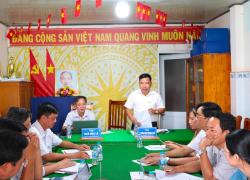 Đoàn công tác Đảng ủy, UBND xã làm việc với các ấp